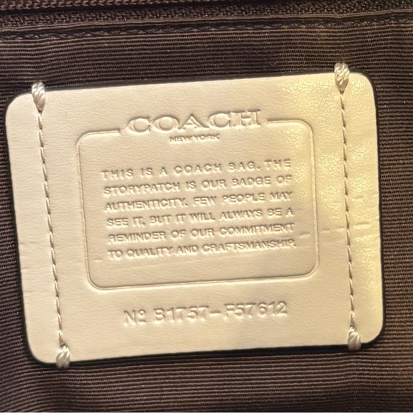 Coach Beige and White Lexy Shoulder Bag - Picture 9 of 14